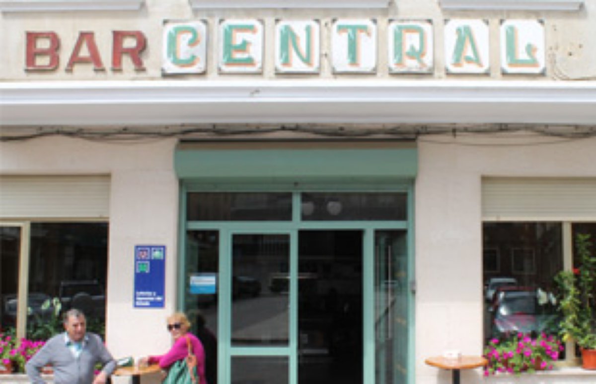 barcentral001004.jpg