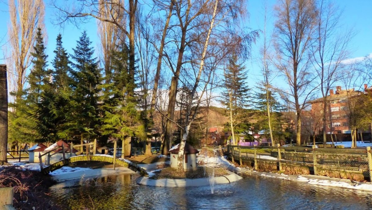 guardolugares015004.jpg