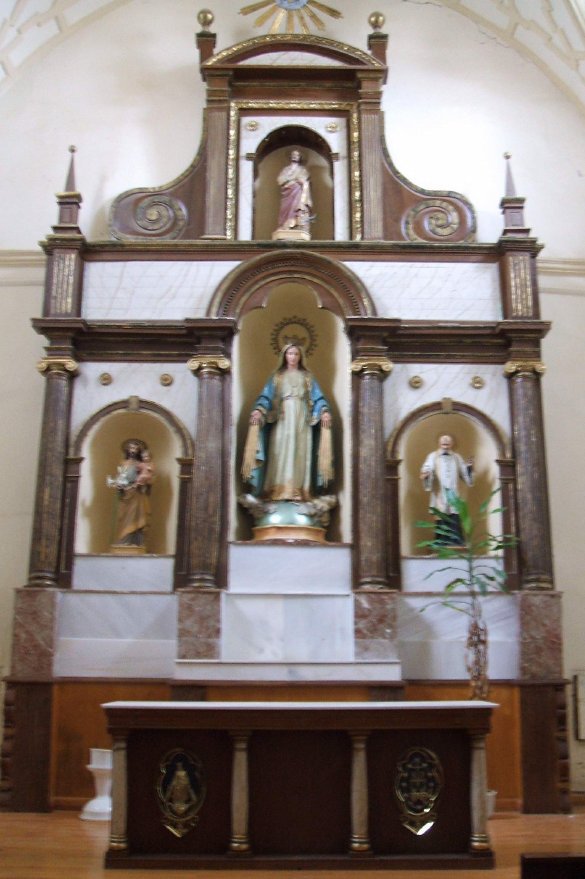 paredesdenavalugares013003.jpg