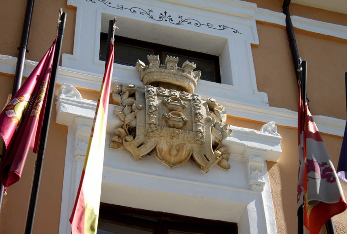 paredesdenavalugares017002.jpg