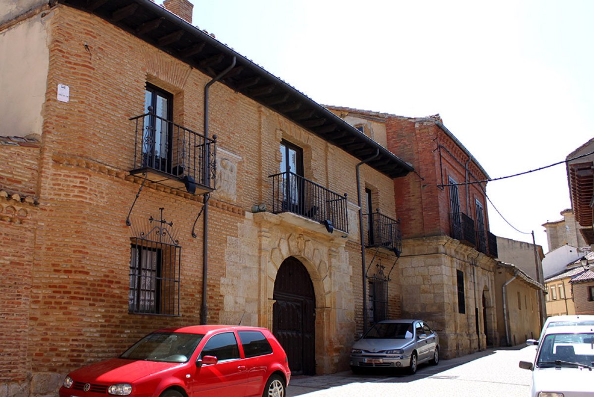 paredesdenavalugares022001.jpg